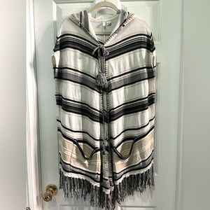 Moth Calexico Poncho